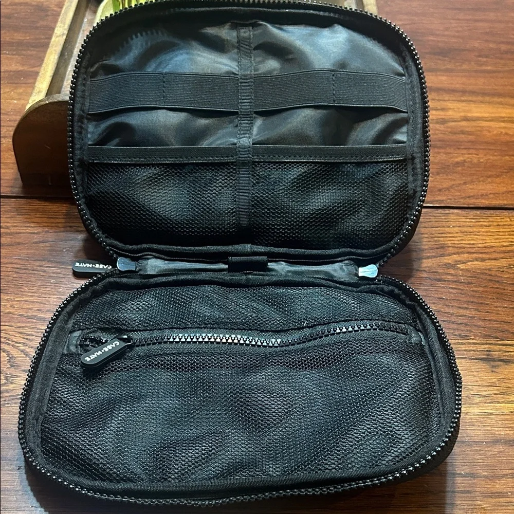 Case Mate Electronics Travel Organizer Portable Case Black